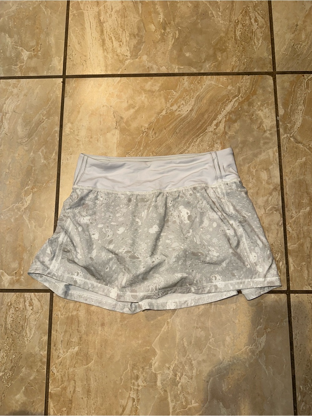 Terrazzo Marble Silver Ice Multi Lululemon Pace Rival Size 2